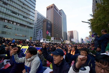 Người dân Hàn Quốc biểu tình đòi Tổng thống Park từ chức